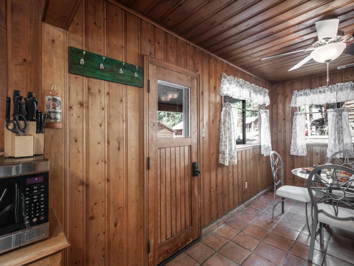 Alpine Cabin, 3 Bedrooms, Deck, Sleeps 8 Руідозо Екстер'єр фото