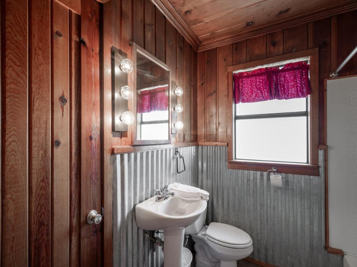 Alpine Cabin, 3 Bedrooms, Deck, Sleeps 8 Руідозо Екстер'єр фото