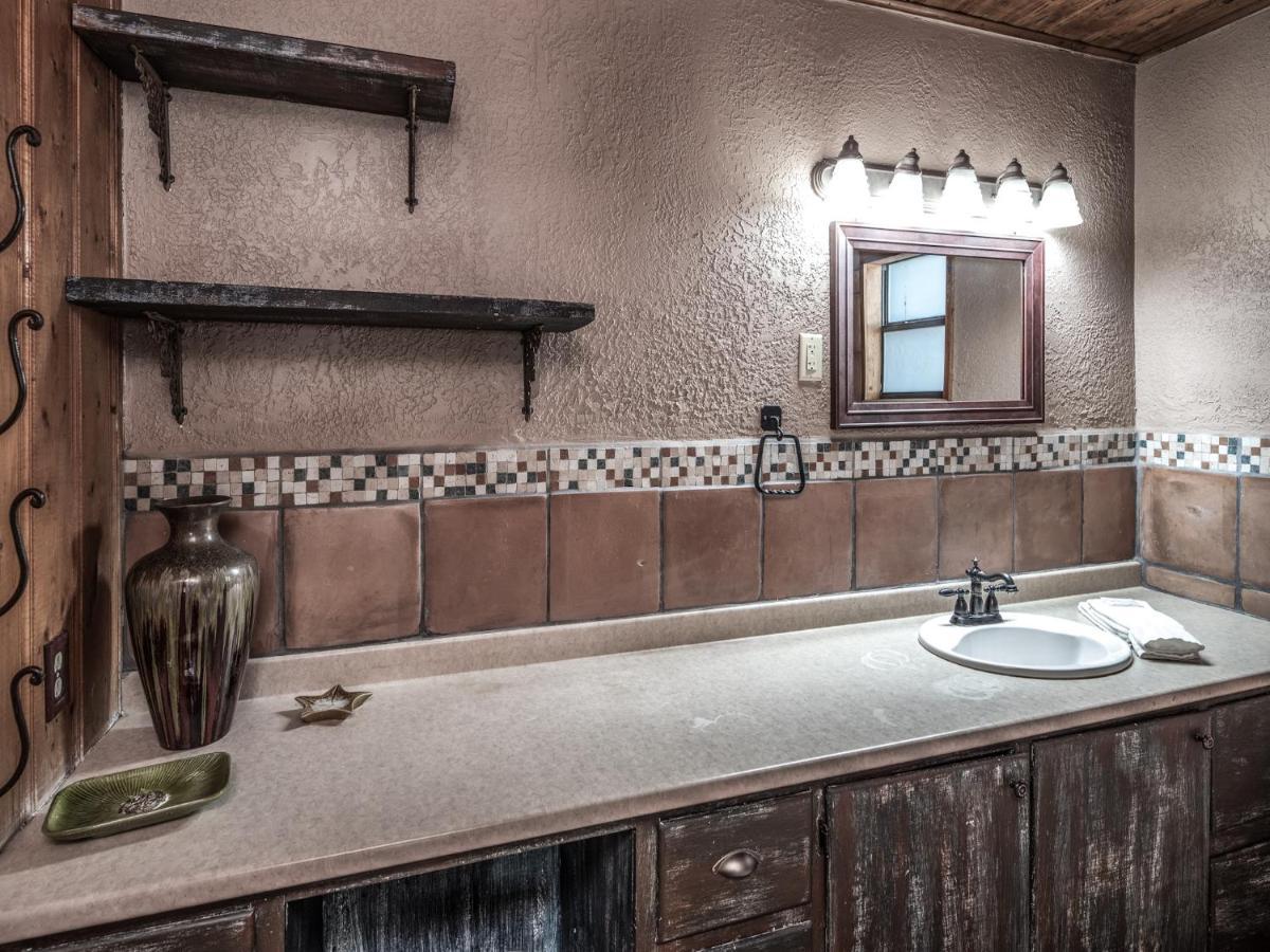 Alpine Cabin, 3 Bedrooms, Deck, Sleeps 8 Руідозо Екстер'єр фото