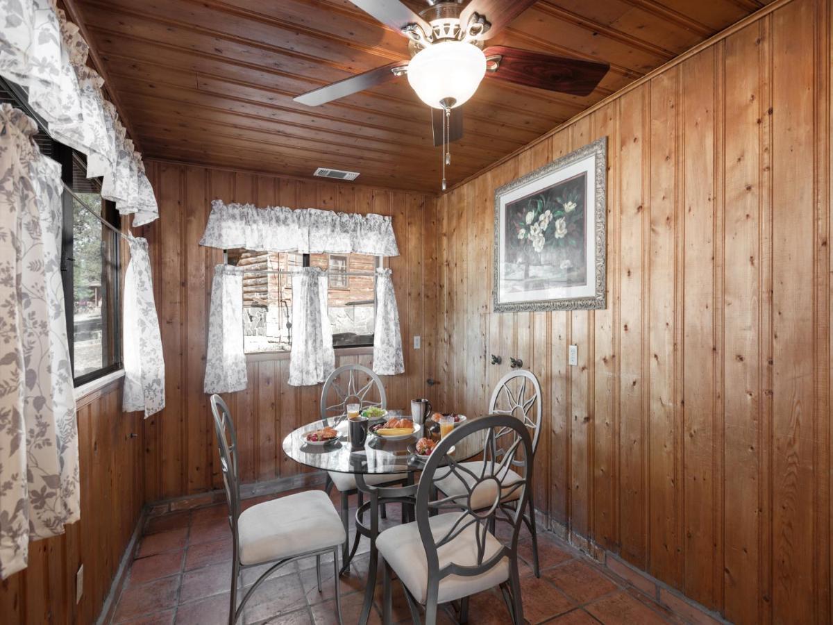 Alpine Cabin, 3 Bedrooms, Deck, Sleeps 8 Руідозо Екстер'єр фото